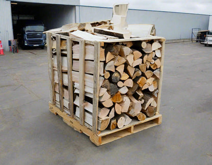 33cm Brennholz gemischt in einer halben Palette mit 1,2m³